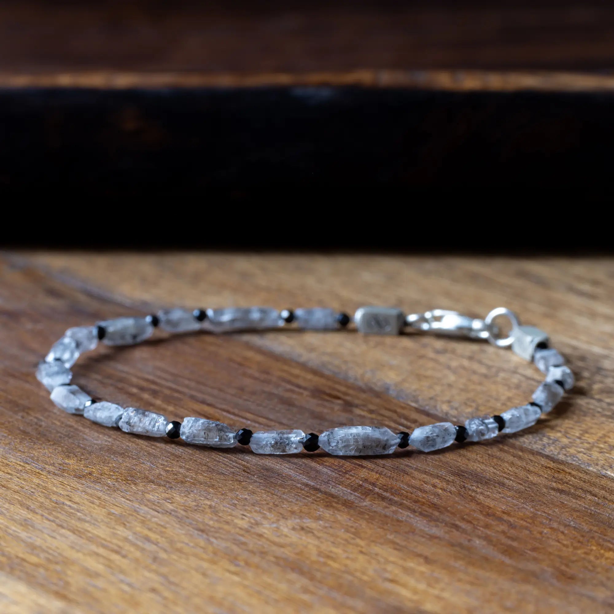 Raw Diamond Quartz Bracelet I (5-7mm)