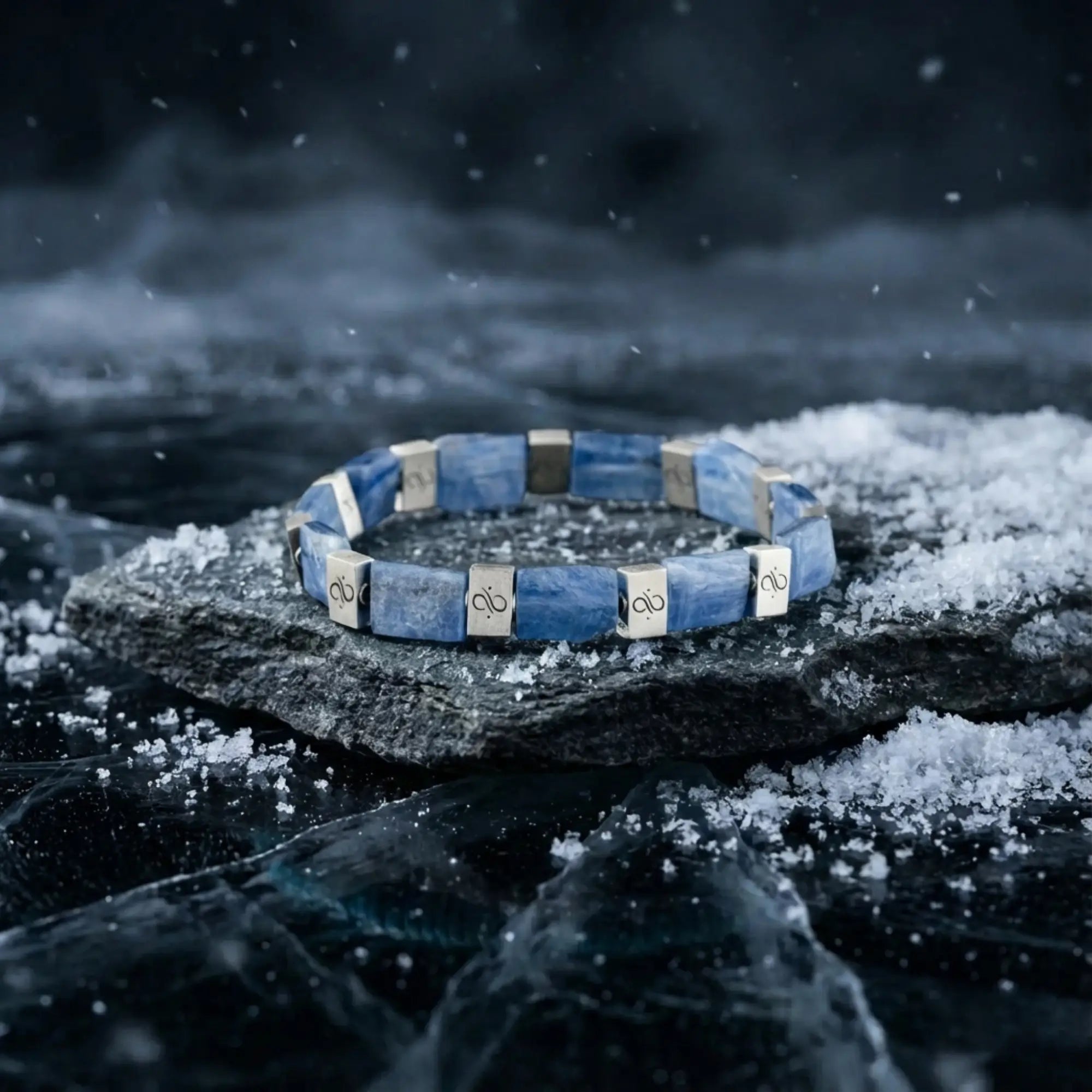 Kyanite Bracelet VIII (8mm)