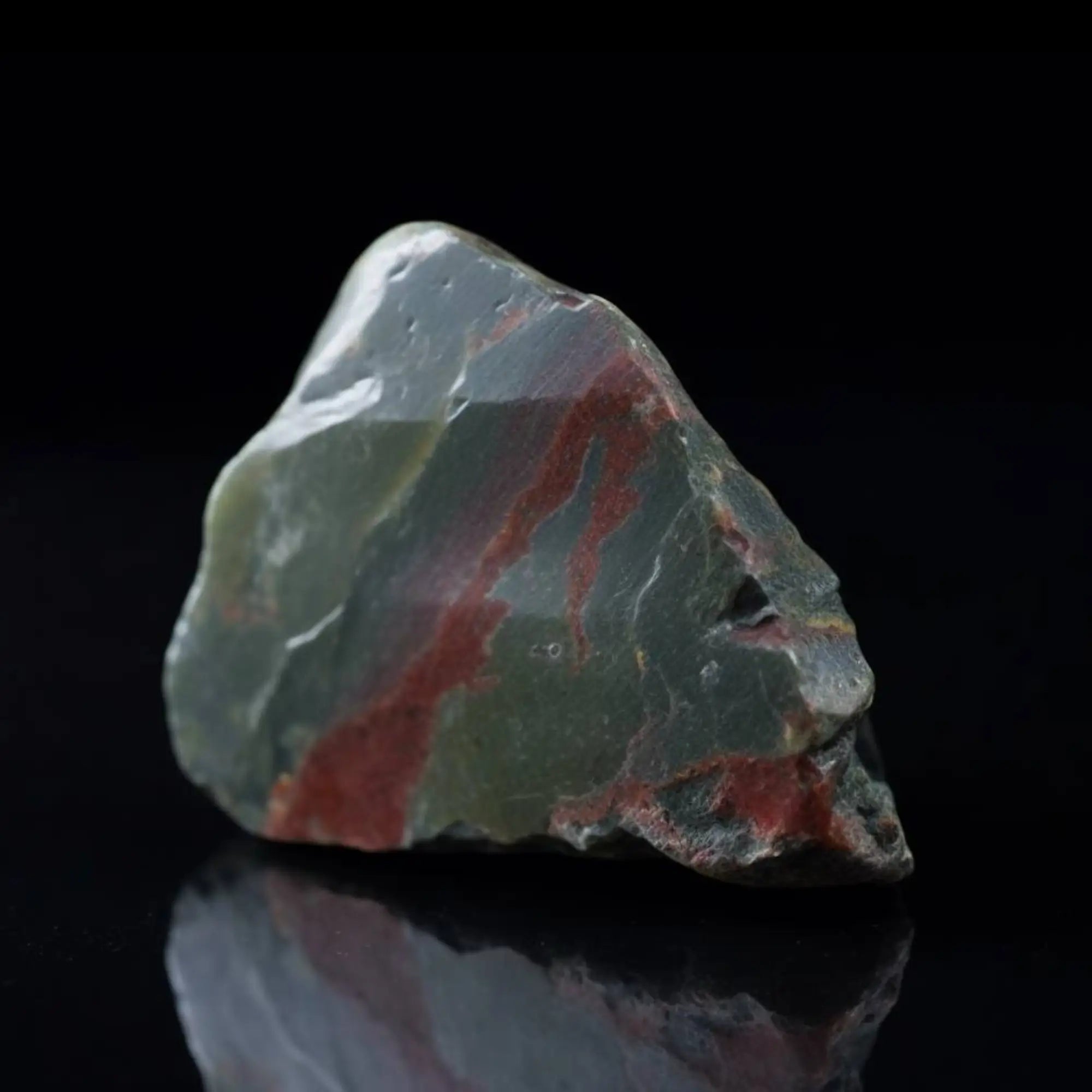 Dragon Blood Jasper V (4mm)