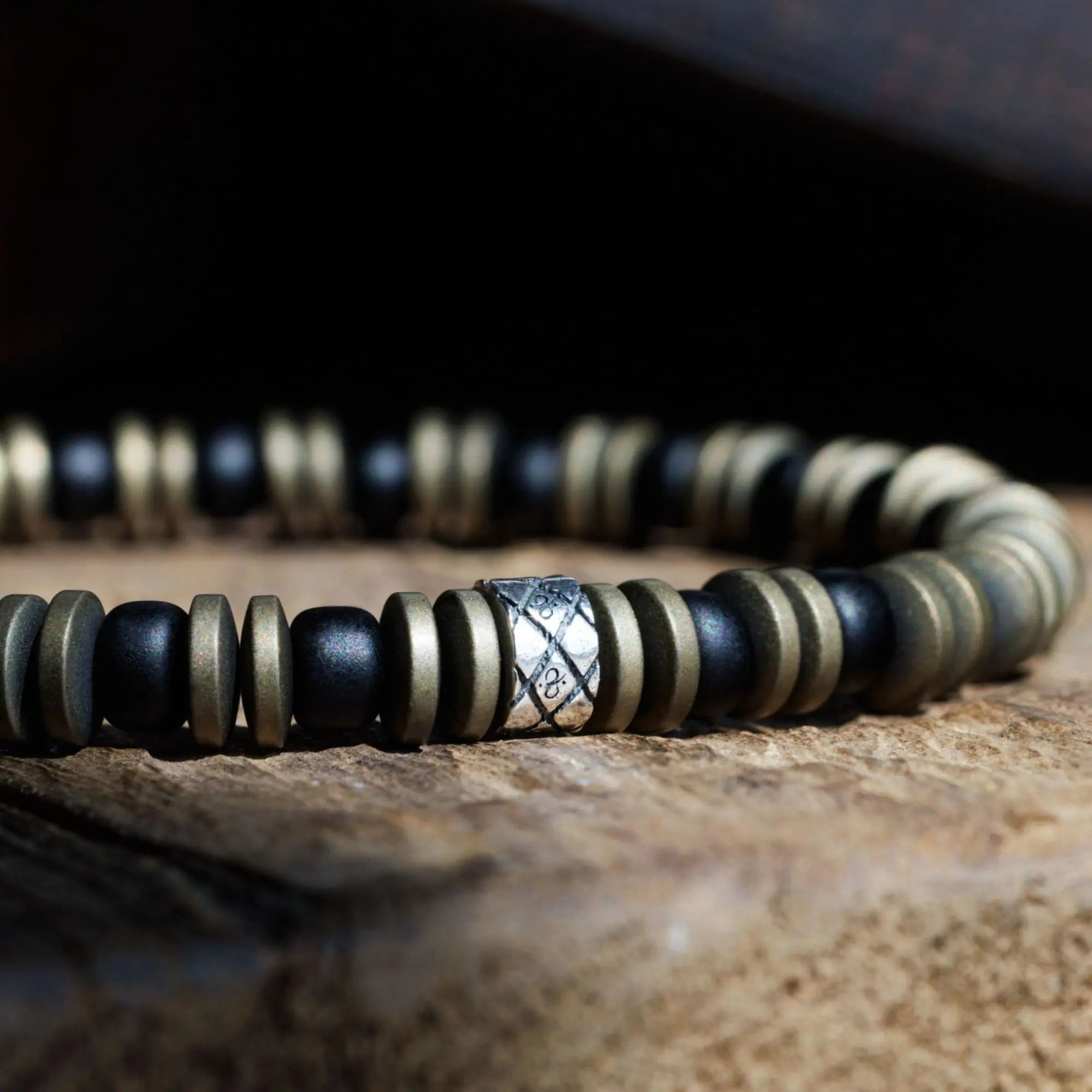 Hematite Bronze Bracelet I (6mm)