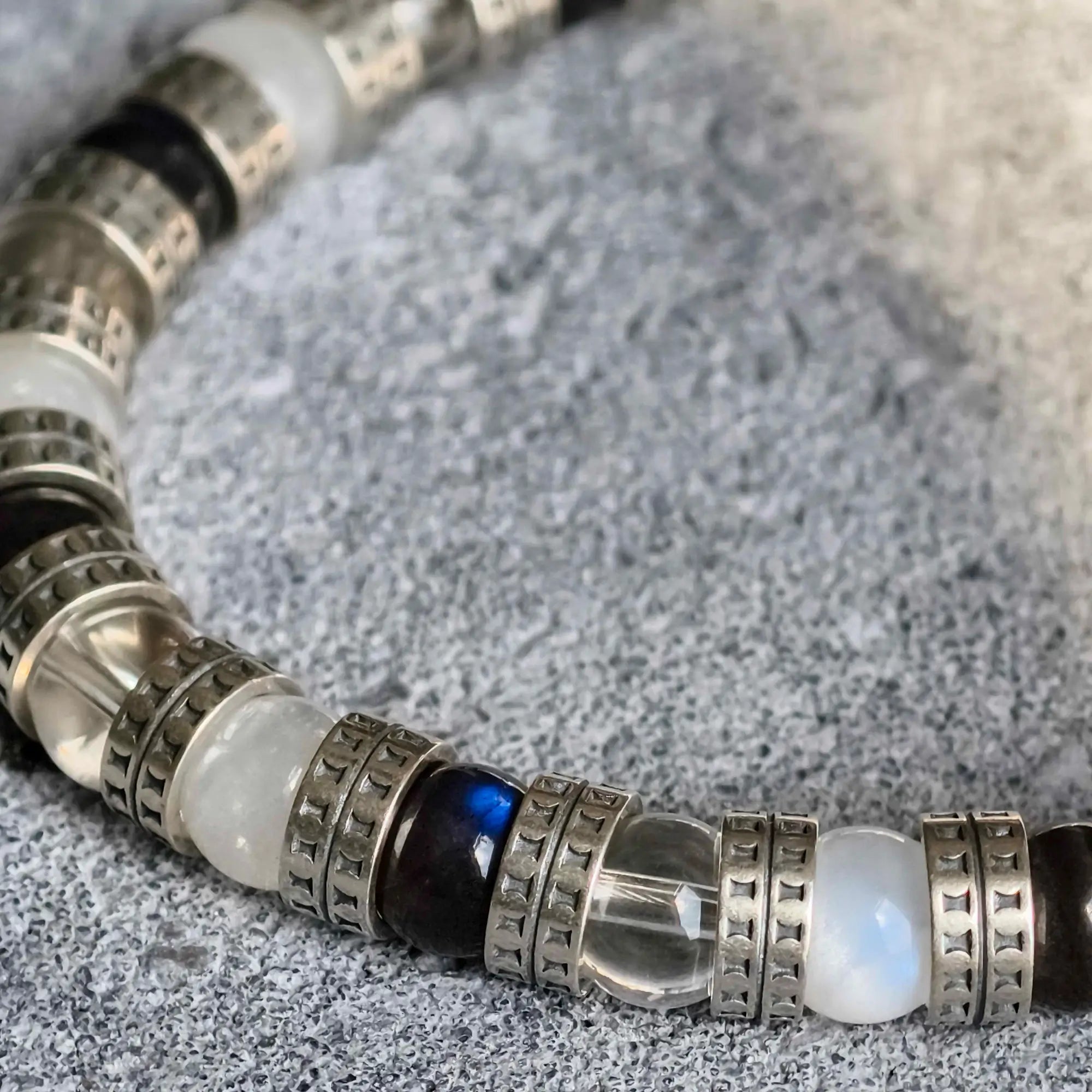 Armored Black & White Bracelet X (6mm)