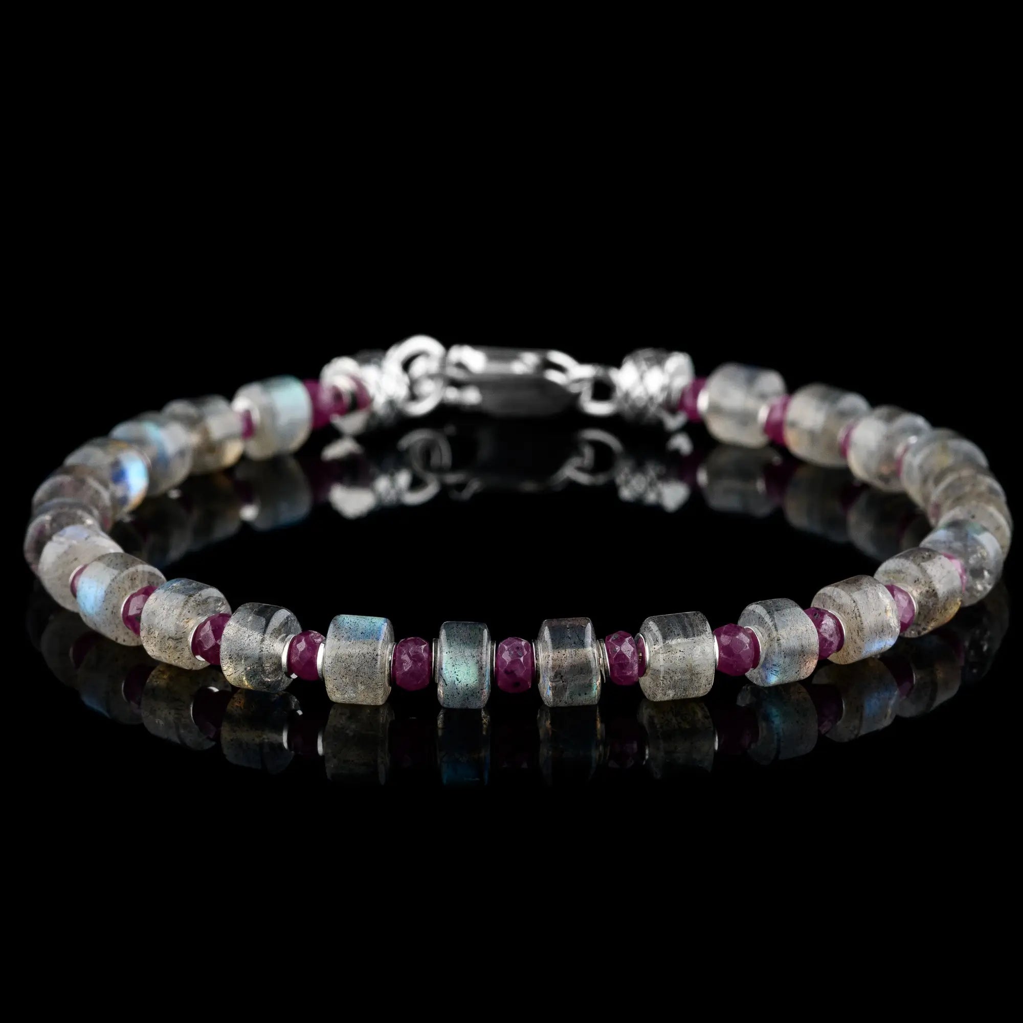 Labradorite - Ruby Bracelet I (3-5.5mm)