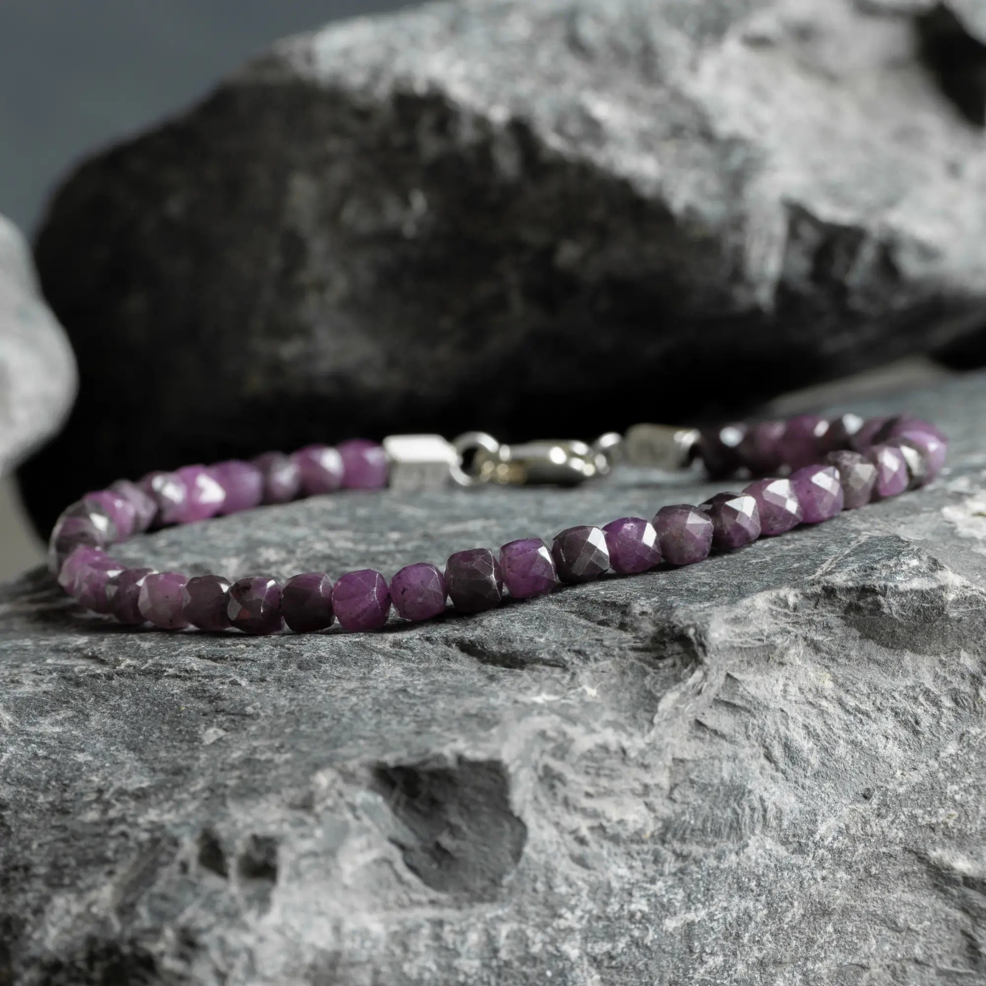 Ruby Cube Bracelet IX (4mm)