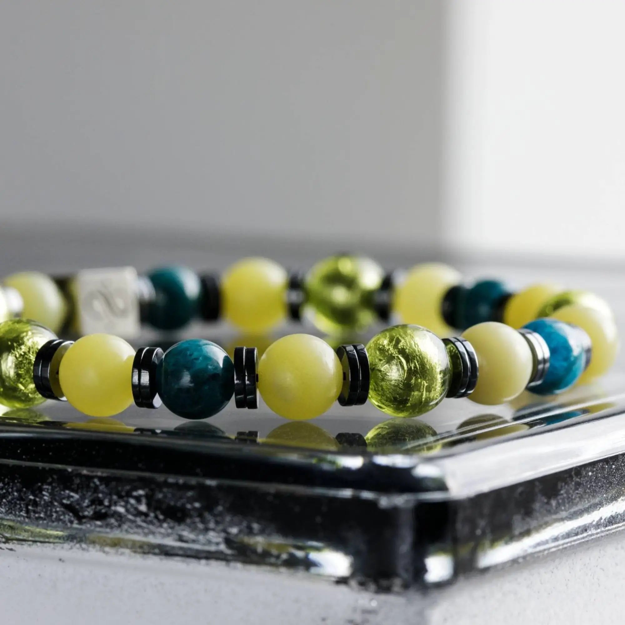 Murano Lime - Serpentine/Agate Bracelet I (8mm)